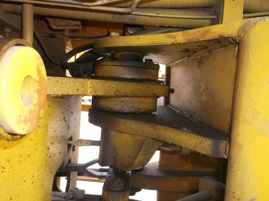 ขายรถตัก Komatsu 515 ปึ 1979 9,823 ชม สนใจ 061-4194021 NDT Thailand Line : 0614194021 พรภวิษย์