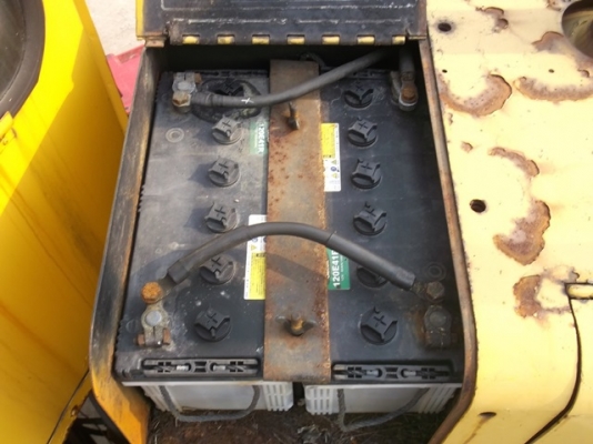 รถตักล้อยางราคาพิเศษ 062-709-1747 รถตักล้อยางราคาพิเศษ 062-709-1747