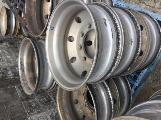 ขายกะทะล้ออลูมิเนียมสำหรับรถ 10 ล้อ 8 รู มือสองสภาพดี มีทั้งหมด 11 ลูก เหมาหมดคิดราคาพิเศษ นำเข้าเองจากประเทศญี่ปุ่น 100\% ขายกะทะล้ออลูมิเนียมสำหรับรถ 10 ล้อ 8 รู มือสองสภาพดี มีทั้งหมด 11 ลูก เหมาหมดคิดราคาพิเศษ นำเข้าเองจากประเทศญี่ปุ่น 100\%