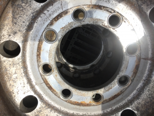 ขายกะทะล้ออลูมิเนียมสำหรับรถ 10 ล้อ 8 รู มือสองสภาพดี มีทั้งหมด 11 ลูก เหมาหมดคิดราคาพิเศษ นำเข้าเองจากประเทศญี่ปุ่น 100\% ขายกะทะล้ออลูมิเนียมสำหรับรถ 10 ล้อ 8 รู มือสองสภาพดี มีทั้งหมด 11 ลูก เหมาหมดคิดราคาพิเศษ นำเข้าเองจากประเทศญี่ปุ่น 100\%