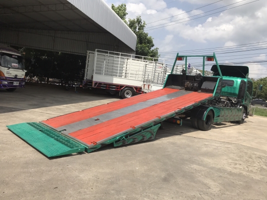 ขาย 6 ล้อ ????สไลด์ ISUZU NQR EURO 3 เครื่องคอมมอลเรล 175 เเรงถาดสไลด์ยาว 6.00 เมตร กว้าง 2.30 เมตร จดทะเบียนปี 2556 ( 2013 ) หัวเดิมเครื่องดี คลัซซีสวย สภาพพร้อมใช้งานราคา 980,000 บาทจัดไฟเเนนได้ดูรถได้ที่เต็นท์รถ JJ.AUTOCAR 2 หลังวัดจันทรารามติดถนนเ ขาย 6 ล้อ ????สไลด์ ISUZU NQR EURO 3 เครื่องคอมมอลเรล 175 เเรงถาดสไลด์ยาว 6.00 เมตร กว้าง 2.30 เมตร จดทะเบียนปี 2556 ( 2013 ) หัวเดิมเครื่องดี คลัซซีสวย สภาพพร้อมใช้งานราคา 980,000 บาทจัดไฟเเนนได้ดูรถได้ที่เต็นท์รถ JJ.AUTOCAR 2 หลังวัดจันทรารามติดถนนเ