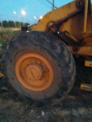 ขายรถตัก JH 30 ต่่อแขนเสร็จแล้วยางใหม่ 4เส้น ขาย 295,000 รถพร้อมใช้งาน รถอยู่สกลนคร โทร0895770265