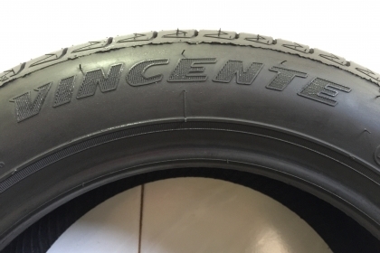 ขายยางรถยนต์ DEESTONE รุ่น VINCENTE 165/60R13