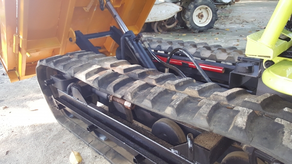 รถบรรทุกการเกษตรและก่อสร้าง รหัสสินค้า E2 - 13 ยกดั้มด้วยไฮดรอลิค รับน้ำหนักบรรทุกได้ 500 K เดินหน้า 3 ถอยหลัง 2 เกียร์