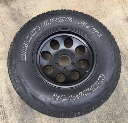 ล้อ16x8หยดน้ำ ลายMickeyThompson พร้อมยางCooper Discoverer A/T3 265/75/16