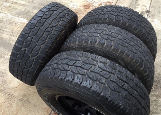 ล้อ16x8หยดน้ำ ลายMickeyThompson พร้อมยางCooper Discoverer A/T3 265/75/16