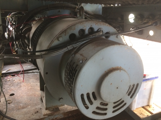 ขายเครื่องปั่นไฟ NISHIHATSU 30 KVA