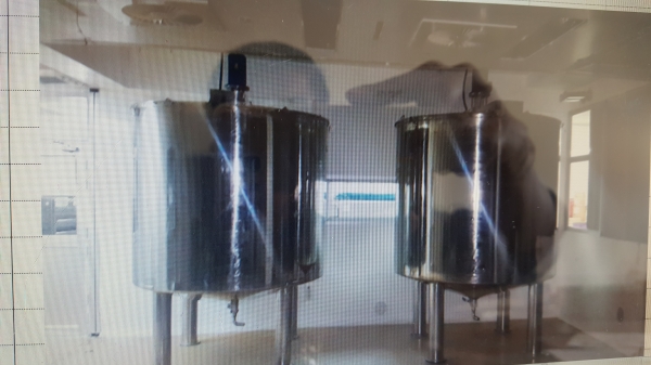 ถังผสมชั้นเดียวสเตนเลส 316 ขนาด 4,000 ลิตรจำนวน 2ใบๆละ 82,000 บาท