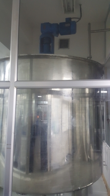 ถังผสมชั้นเดียวสเตนเลส 316 ขนาด 4,000 ลิตรจำนวน 2ใบๆละ 82,000 บาท