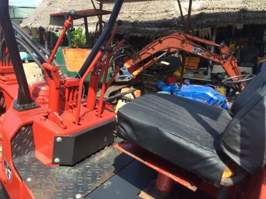 รถแบคโฮสภาพดีพร้อมใช้เก่าญี่ปุ่นมีใบอินวอย รถแบคโฮสภาพดีพร้อมใช้เก่าญี่ปุ่นมีใบอินวอย