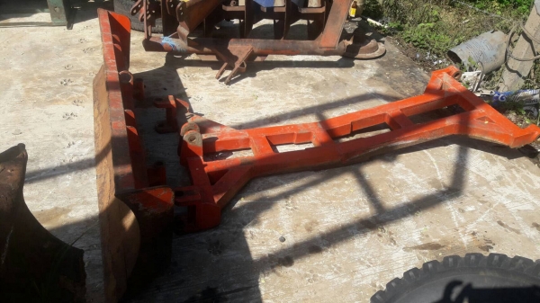 ขาย12.500บาท ใบดันคูโบต้า 36แรง คานล่าง กระบอก สภาพดี