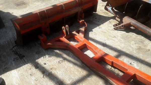 ขาย12.500บาท ใบดันคูโบต้า 36แรง คานล่าง กระบอก สภาพดี