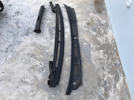 แผงจิ้งหรีด isuzu mu สภาพสวย ใส่ tfr cameo  1500 บาท