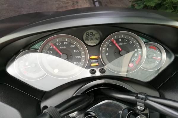 Forza 300 วิ่ง4000โล รถบ้าน มือเดียว สีสดมาก