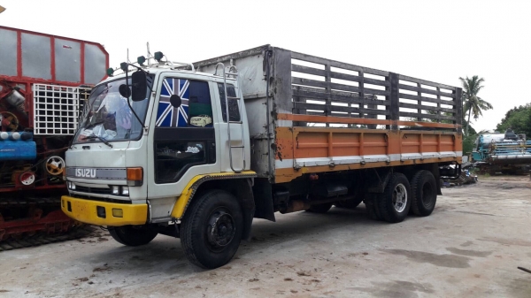 ขาย 45.000บาทกระบะ 10ล้อ ร็อกกี้  ช่วงยาว6.80เมตร สูง170ม, สภาพดีไม่มีผุ