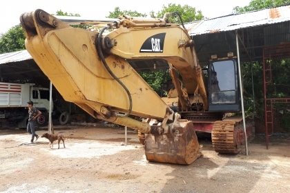 ขาย!! >>> CAT 330B เล่มทะเบียน พร้อมใช้งาน <<< เบอร์ติดต่อ 098-7155789