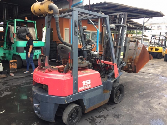 ขายฟอล์คลิฟต์ 1.5 ตัน Nissan FG15  รถนอก งาฮิ้ง พร้อมบุ้งกี๋