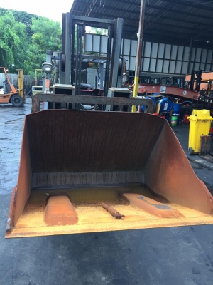 ขายฟอล์คลิฟต์ 1.5 ตัน Nissan FG15  รถนอก งาฮิ้ง พร้อมบุ้งกี๋