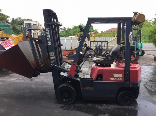 ขายฟอล์คลิฟต์ 1.5 ตัน Nissan FG15  รถนอก งาฮิ้ง พร้อมบุ้งกี๋