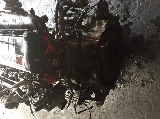 เครื่อง6HE1เก่าญี่ปุ่นพร้อมหมายเลข