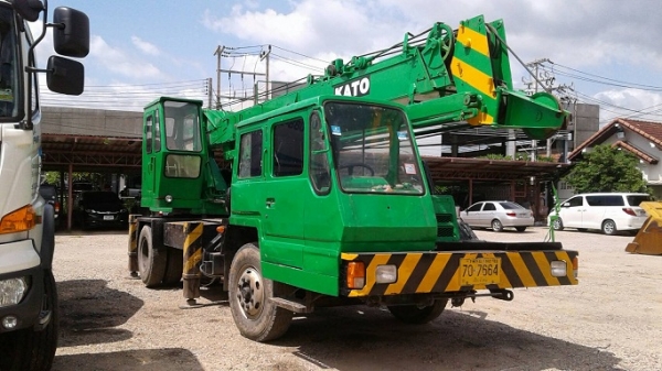 ขายรถเครน 11 ตัน kato