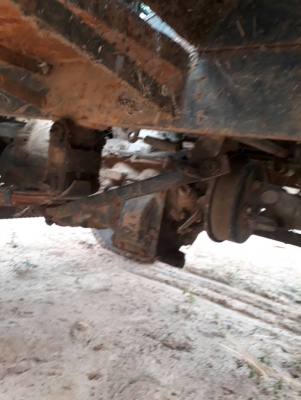 ขวยรถอีแต๋น