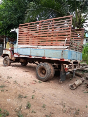 ขวยรถอีแต๋น