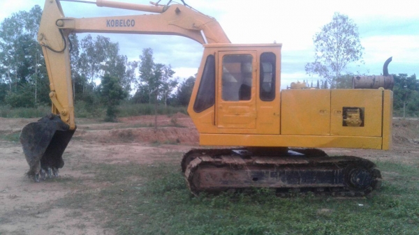 ขาย!! >>> Kobelco Sk120 ราคา 360,000 บาท <<< เบอร์ติดต่อ 098-7155789