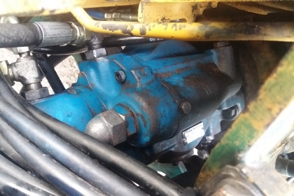 ขาย!! >>> Komatsu Pc30 รุ่น 7 ปั้มนิ้ว ช่วงล่างเต็ม <<< เบอร์ติดต่อ 098-7155789