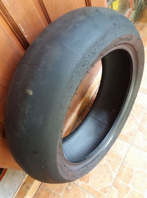 ยางพีเรลลี่ ขอบ 17 เบอร์ 200 /60 ปี 14