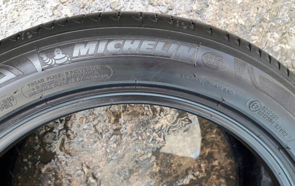 ยางมือสอง MICHELIN รุ่น PRIMACY.3ST 225 50R17 สัปดาห์ที่36 ปี2016 ยางติดรถปี2017 สภาพสวยมากๆ90\% ดอกยางเต็มๆ90\%คุ้มสุดๆใช้อีกยาวๆไม่แพง ยางมือสอง MICHELIN รุ่น PRIMACY.3ST 225 50R17 สัปดาห์ที่36 ปี2016 ยางติดรถปี2017 สภาพสวยมากๆ90\% ดอกยางเต็มๆ90\%คุ้มสุดๆใช้อีกยาวๆไม่แพง
