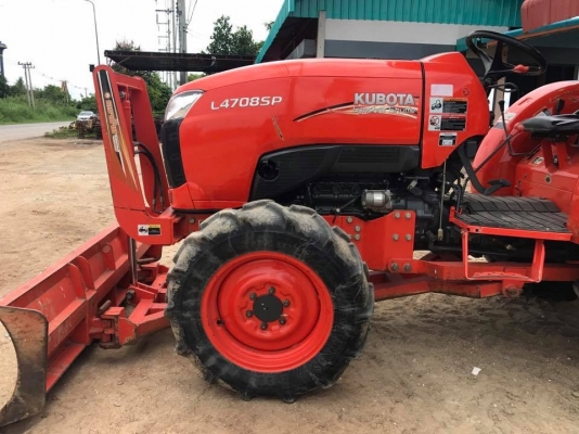 ขายรถไถคูโบต้า L4708Sp(4WD)2เพลา รถสวยใช้งาน 400 ชั่วโมง ราคา 498,000 บาท พร้อมอุปกรณ์ใบดันหน้าและโลเตอร์รีจอบหมุน สนใจโทร 081-9136451  ขอดูรุปเพิ่มเติม line:bow6451 ค่ะ