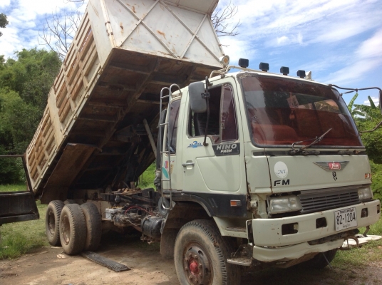 ขาย HINO 3M วางเครื่อง 1M 220 รถใช้งาน ปกติ ครับ