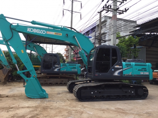 KOBELCO MACK8 YN12 SUPPER X ใช้งาน8000ช.ม จัดแน็นใด้1500000
