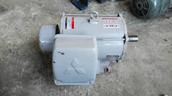 ** SOLD ** มอเตอร์ Mitsubishi 3 HP 220V 2 สายไฟบ้านลวดเดิมๆพร้อมใช้
