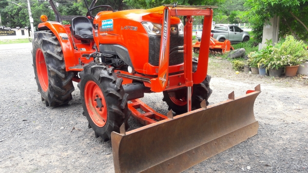 ขายรถไถL4708ใบมีดผาลพรวนพร้อมใช้ครับ ขายรถไถL4708ใบมีดผาลพรวนพร้อมใช้ครับ