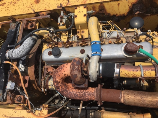 Komatsu200-3ตูดแดงคอลโทรนสั้น รถเดิมๆมือเดียวป้ายแดง รถบอดี้เดิมๆสดๆ 450,000฿ต่อรองได้0819468081