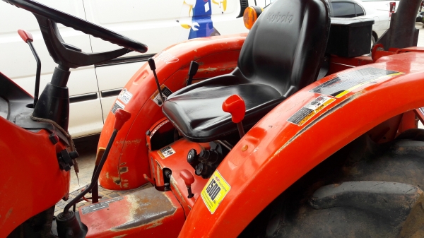 ขายรถไถL3608ใบมีดผาลบุกเบิกพร้อมใช้ครับ