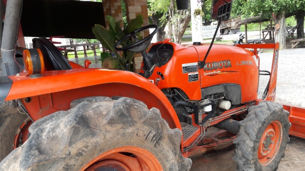 ขายรถไถL3608ใบมีดผาลบุกเบิกพร้อมใช้ครับ