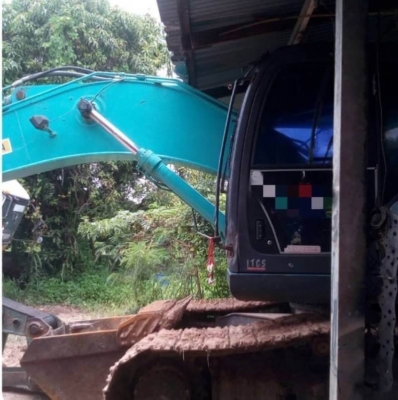 ขาย 1,375,000 บาท KOBELCO SK200 MARK 8 YN 11 ทำงาน 14,xxx  เครื่องดี ปั้มแรง โช่หนา เอวแน่น ไฟฟ้าครบ เอกสารอินวอยท์   รถอยู่ จ.ร้อยเอ็ด โทร &amp;ไอดีไลน์ 0610710295