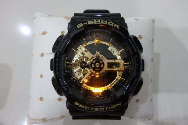 นาฬิกา CASIO G-shock รุ่น GA-110GB-1ADR สีดำทอง ของแท้ สภาพใหม่ ส่งฟรี