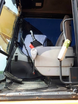 ขาย 1,370,000 บาท KOMATSU PC200-7 ทำงาน 2x,xxx ชม . เครื่องดี ปั้มแรง โช่หนา เอวแน่น ไฟฟ้าครบ แอร์เย็น เอกสารอินวอยท์ รถอยู่ จ.โคราช โทร&ไอดีไลน์ 0610710295 ขาย 1,370,000 บาท KOMATSU PC200-7 ทำงาน 2x,xxx ชม . เครื่องดี ปั้มแรง โช่หนา เอวแน่น ไฟฟ้าครบ แอร์เย็น เอกสารอินวอยท์ รถอยู่ จ.โคราช โทร&ไอดีไลน์ 0610710295