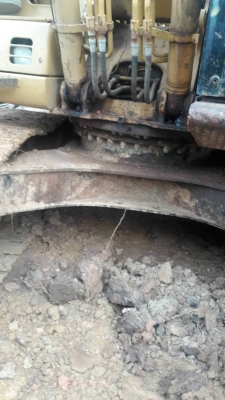 ขาย 1,190,000 CATTERPILAR 320CL ทำงาน 11,600 ชม เครื่องดี ปั้มแรง โช่หนา เอวแน่น ไฟฟ้าครบ เอกสารอินวอยท์  รถอยู่ จ.โคราช 090-772-3710 090-772-3708