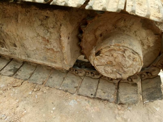 ขาย 255,000KOMATSU PC 120-3 เครื่อง ISUZUดี ปั้มแรง เอวขยับนิดหน่อย ช่วงล่างดี รถพร้อมใช้ รถอยู่ จ.ศรีษะเกศ 090-772-3710 090-772-3708