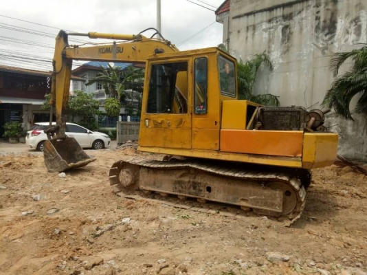 ขาย 255,000KOMATSU PC 120-3 เครื่อง ISUZUดี ปั้มแรง เอวขยับนิดหน่อย ช่วงล่างดี รถพร้อมใช้ รถอยู่ จ.ศรีษะเกศ 090-772-3710 090-772-3708