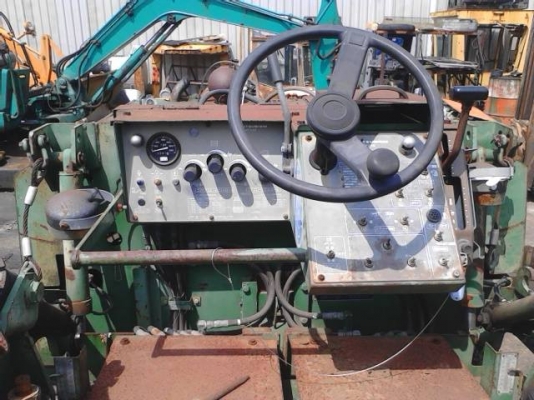 รถปูยาง MITSUBISHI รุ่น MF24 B รถปูยาง MITSUBISHI รุ่น MF24 B