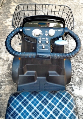 รถไฟฟ้า 4 ล้อ FUKUSHIN เพิ่งมาจากญี่ปุ่น