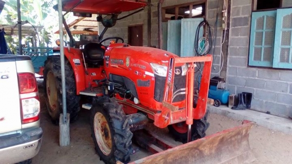 4708  ดันหน้า ผาลหลัง24*6พร้อมโรตารี่ รถใช้งาน น้อย 1,035ชั่วโมง เอกสารทะเบียนพร้อม