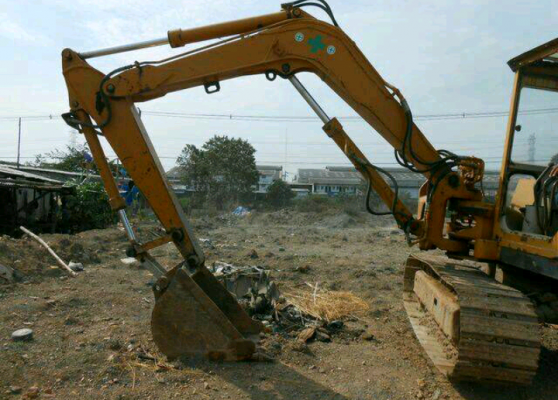 ขาย!! >>> Komatsu Pc60 รุ่น 1 ราคา 245,000 บาท <<< เบอร์ติดต่อ 098-7155789