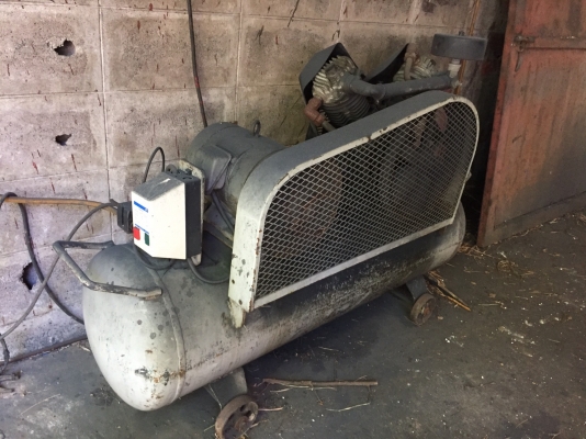 ขายปั้มลมiwata puma 5แรง2ตัว ถูกๆ